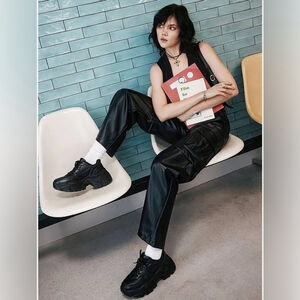 Jason Wu Black Vegan Leather Y2K Pants Size 2 Cargo